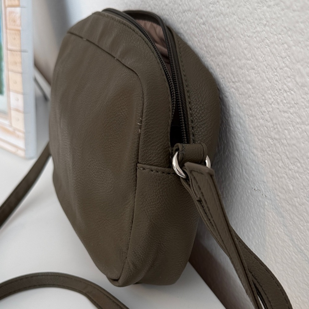 Nine West Dark Olive crossbody 8x10 Bag - Picture 8 of 12